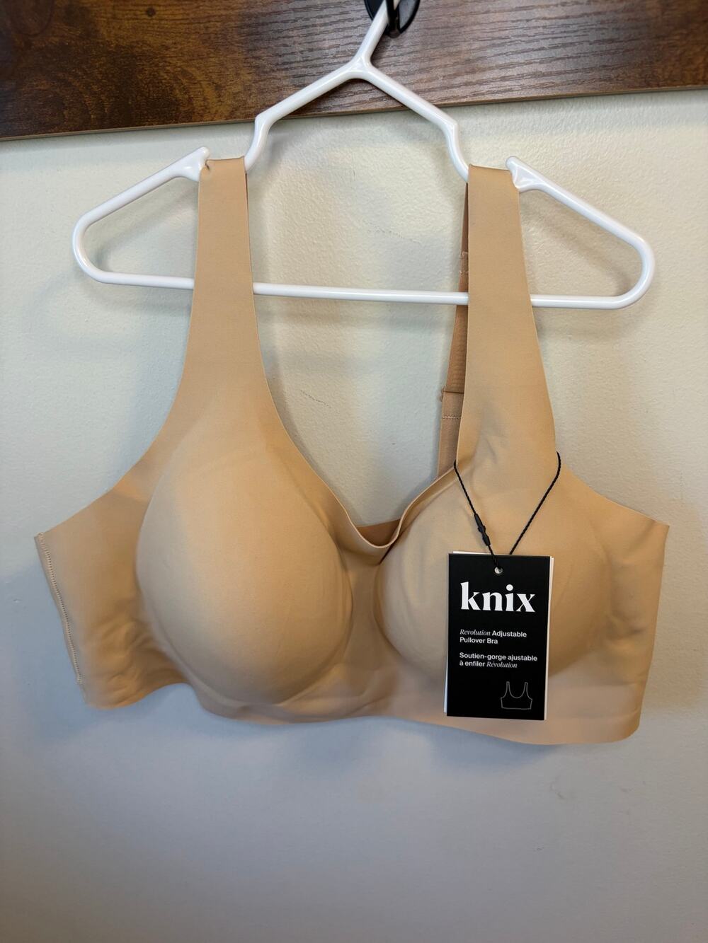 NWT Revolution Adjustable Wireless Pullover Bra- Sand, Size XL+
